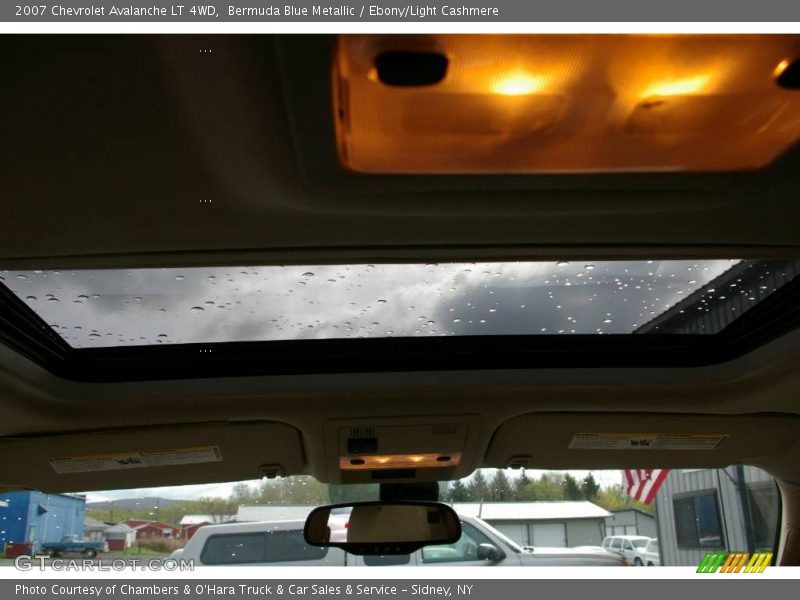 Bermuda Blue Metallic / Ebony/Light Cashmere 2007 Chevrolet Avalanche LT 4WD