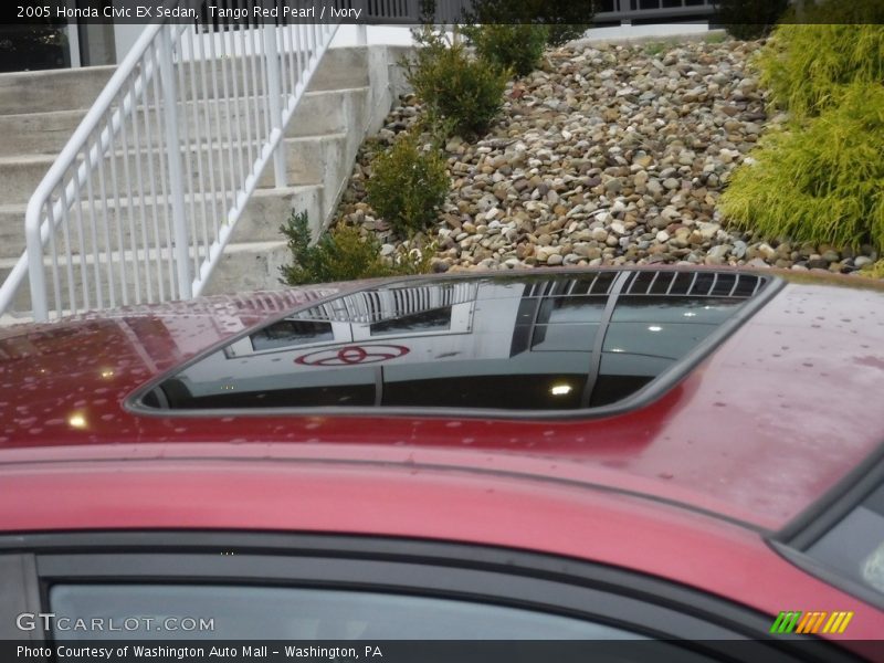 Tango Red Pearl / Ivory 2005 Honda Civic EX Sedan