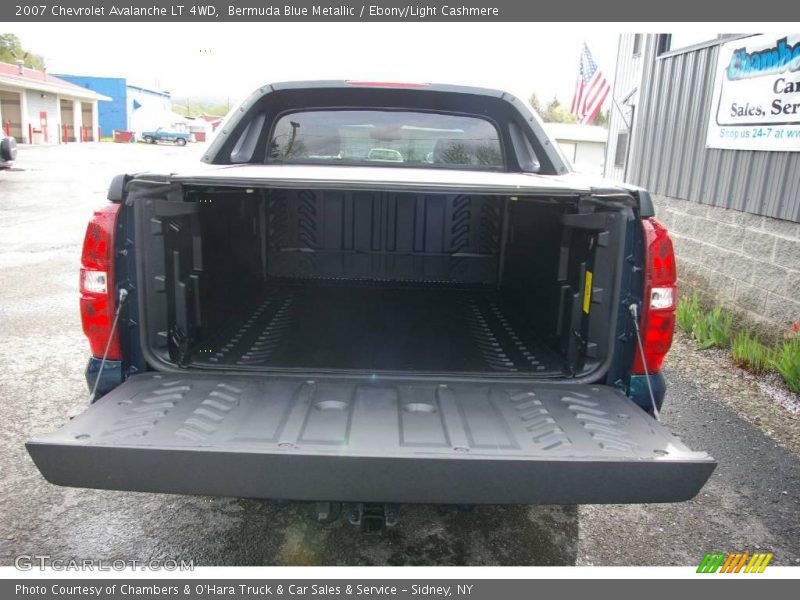 Bermuda Blue Metallic / Ebony/Light Cashmere 2007 Chevrolet Avalanche LT 4WD