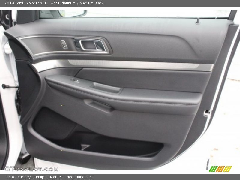 White Platinum / Medium Black 2019 Ford Explorer XLT