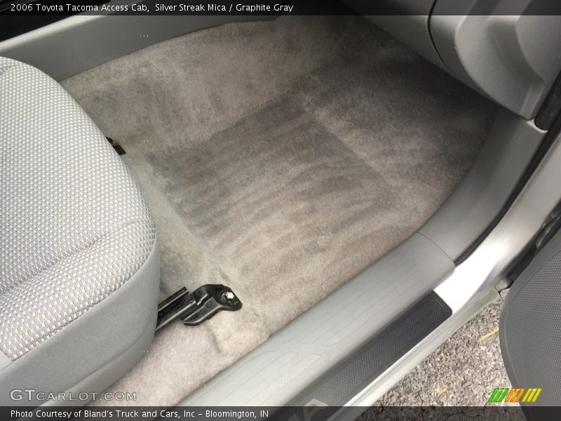 Silver Streak Mica / Graphite Gray 2006 Toyota Tacoma Access Cab