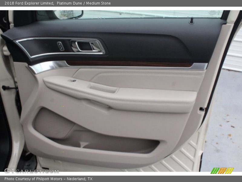 Platinum Dune / Medium Stone 2018 Ford Explorer Limited