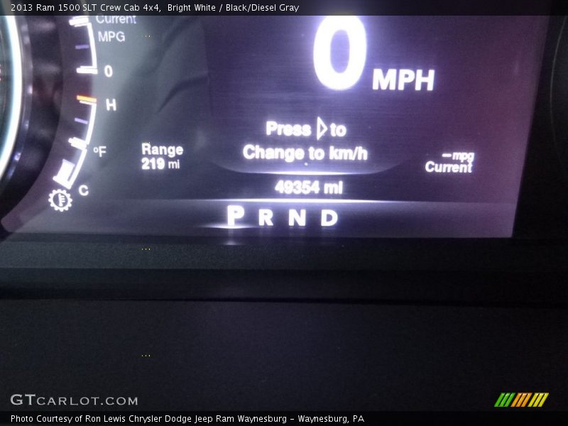 Bright White / Black/Diesel Gray 2013 Ram 1500 SLT Crew Cab 4x4