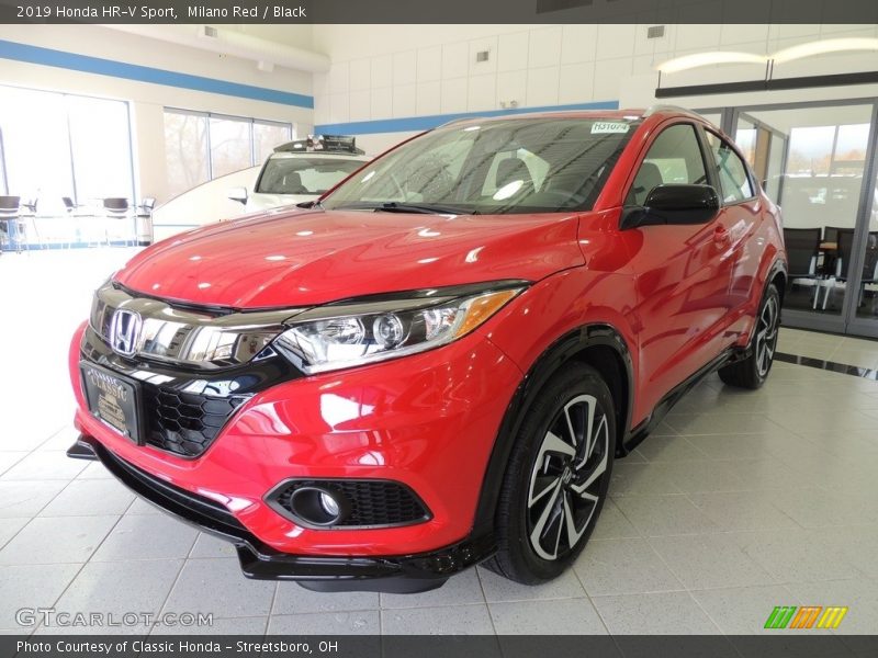 Front 3/4 View of 2019 HR-V Sport