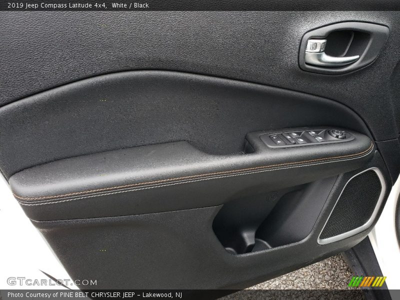 White / Black 2019 Jeep Compass Latitude 4x4