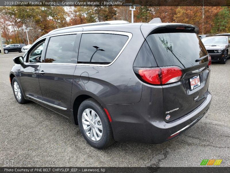 Granite Crystal Metallic / Black/Alloy 2019 Chrysler Pacifica Touring L