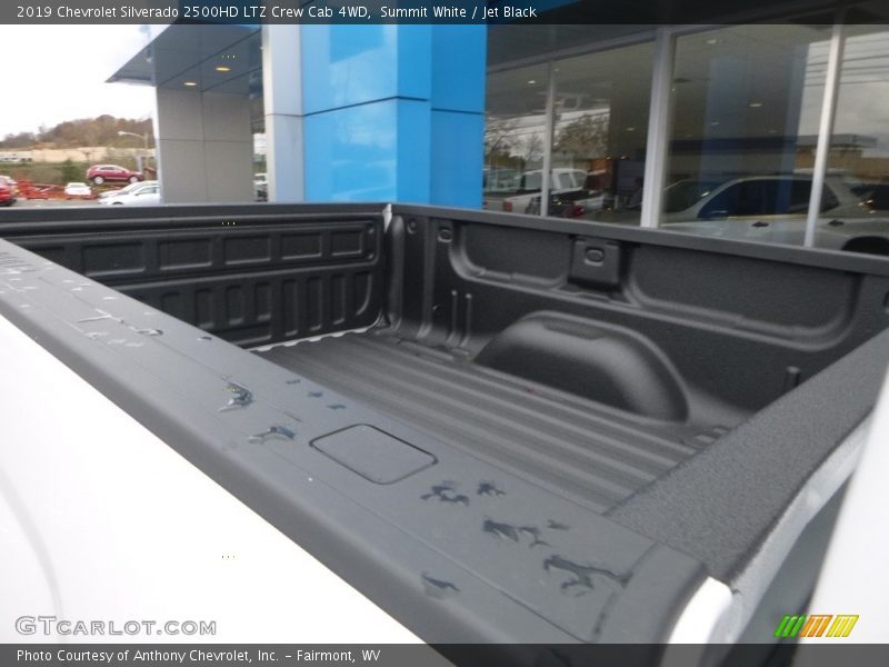 Summit White / Jet Black 2019 Chevrolet Silverado 2500HD LTZ Crew Cab 4WD