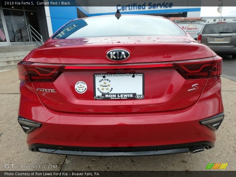 Currant Red / Black 2019 Kia Forte S