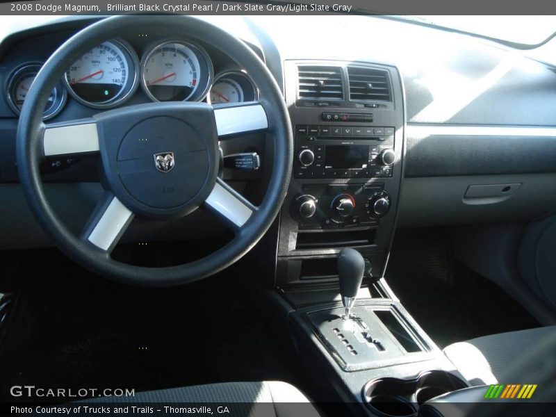 Brilliant Black Crystal Pearl / Dark Slate Gray/Light Slate Gray 2008 Dodge Magnum