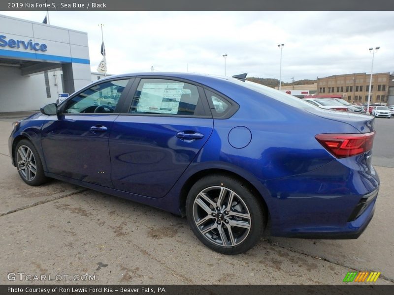Sea Blue / Black 2019 Kia Forte S