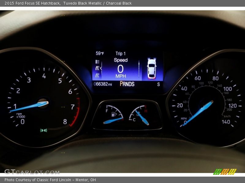 Tuxedo Black Metallic / Charcoal Black 2015 Ford Focus SE Hatchback