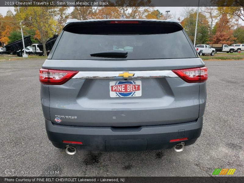Satin Steel Metallic / Jet Black 2019 Chevrolet Traverse LS