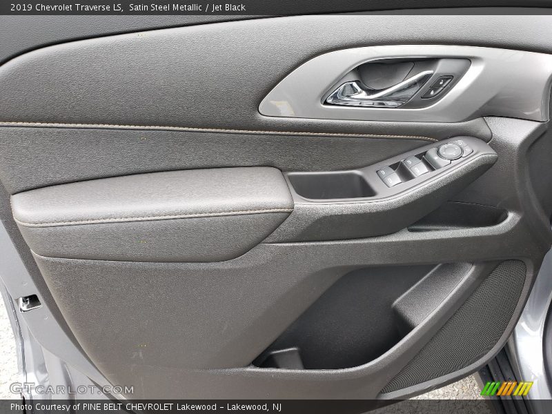 Satin Steel Metallic / Jet Black 2019 Chevrolet Traverse LS