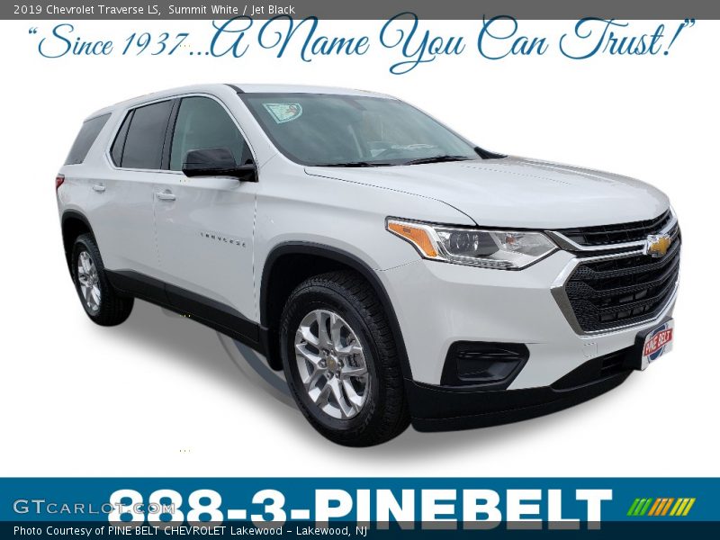 Summit White / Jet Black 2019 Chevrolet Traverse LS
