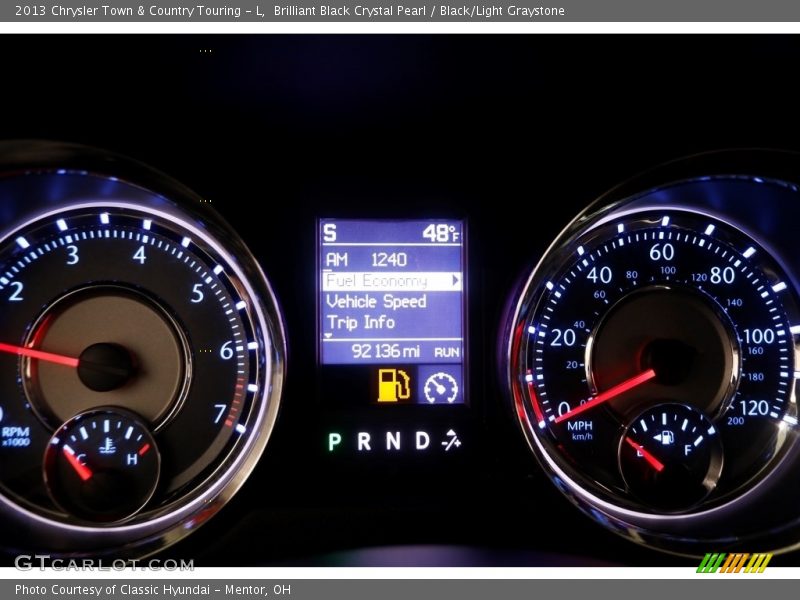 Brilliant Black Crystal Pearl / Black/Light Graystone 2013 Chrysler Town & Country Touring - L