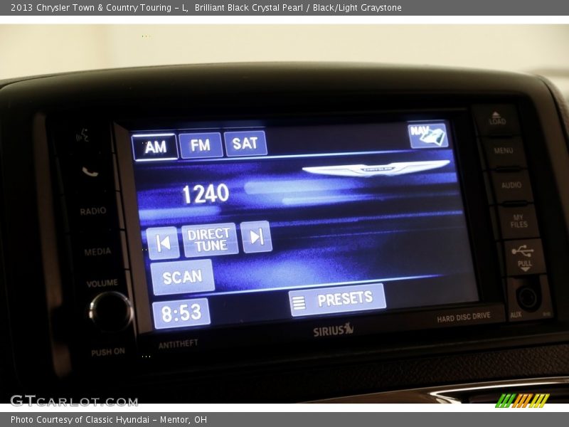 Brilliant Black Crystal Pearl / Black/Light Graystone 2013 Chrysler Town & Country Touring - L