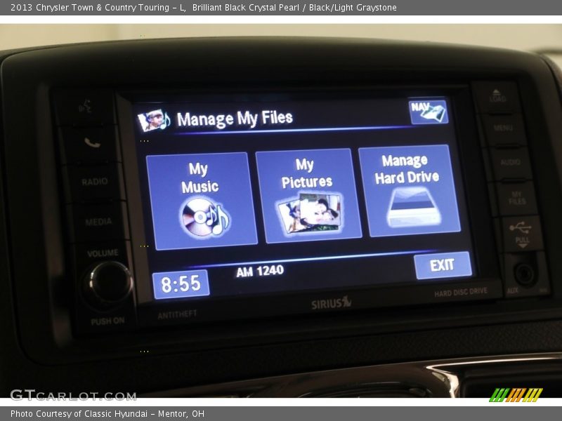 Brilliant Black Crystal Pearl / Black/Light Graystone 2013 Chrysler Town & Country Touring - L