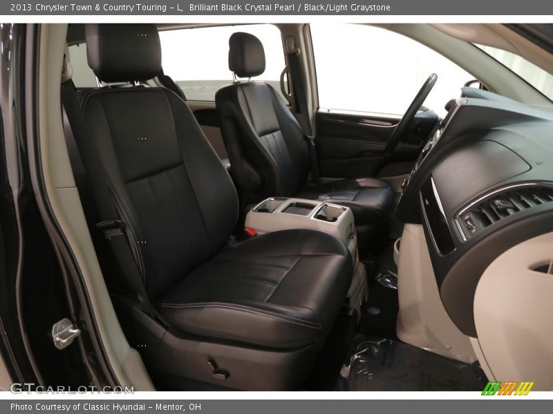 Brilliant Black Crystal Pearl / Black/Light Graystone 2013 Chrysler Town & Country Touring - L