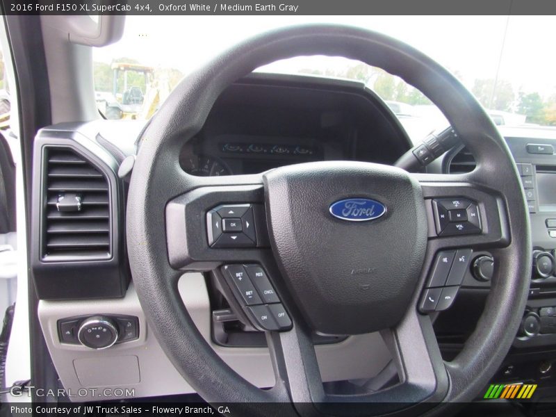Oxford White / Medium Earth Gray 2016 Ford F150 XL SuperCab 4x4