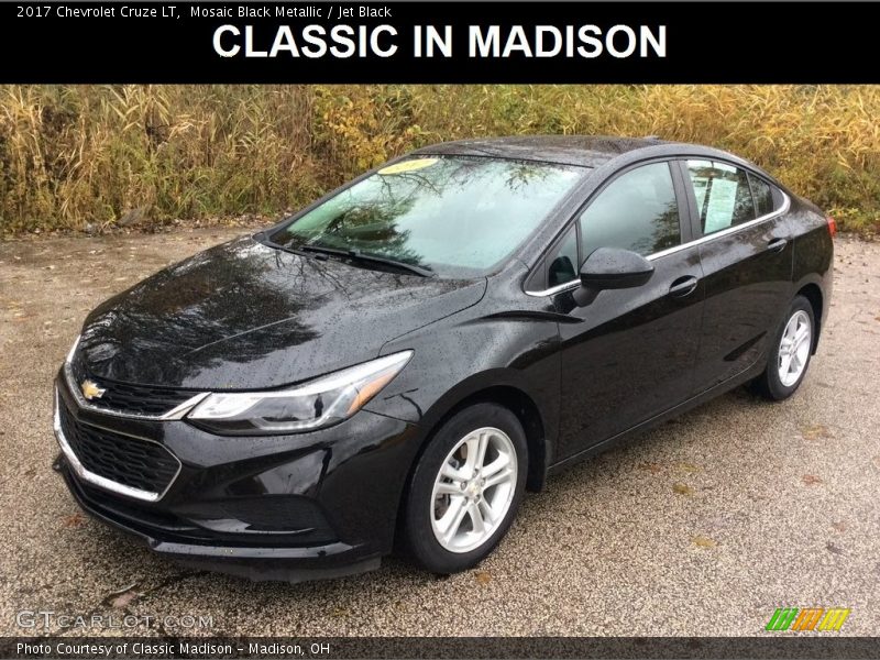 Mosaic Black Metallic / Jet Black 2017 Chevrolet Cruze LT