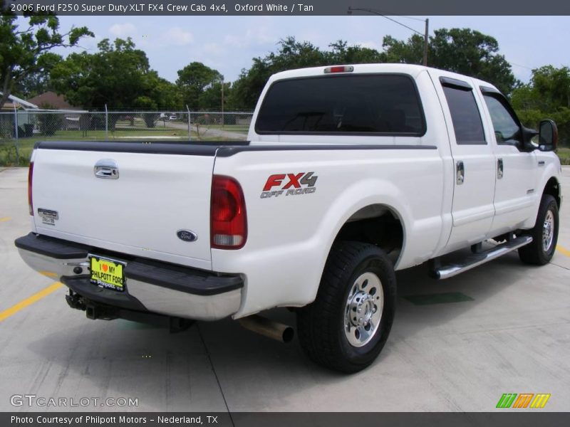 Oxford White / Tan 2006 Ford F250 Super Duty XLT FX4 Crew Cab 4x4