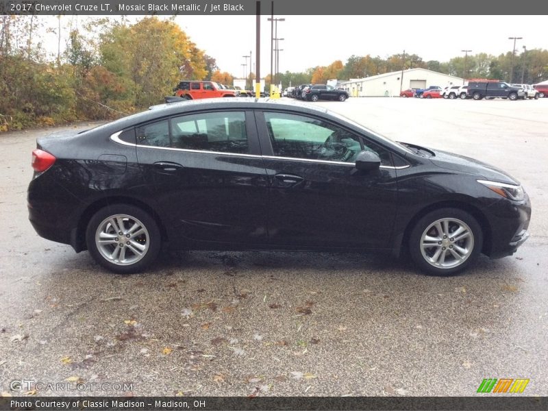 Mosaic Black Metallic / Jet Black 2017 Chevrolet Cruze LT
