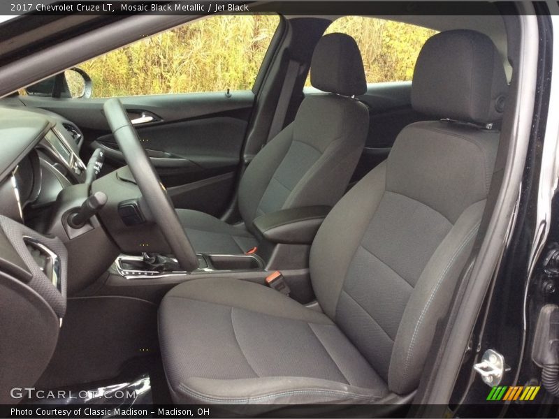 Mosaic Black Metallic / Jet Black 2017 Chevrolet Cruze LT