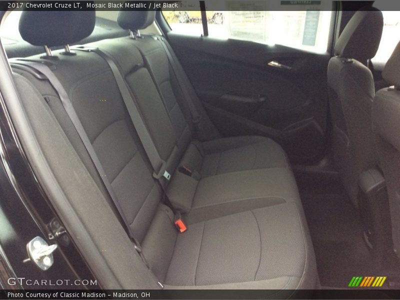Mosaic Black Metallic / Jet Black 2017 Chevrolet Cruze LT