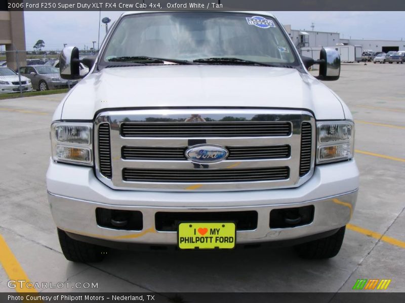 Oxford White / Tan 2006 Ford F250 Super Duty XLT FX4 Crew Cab 4x4