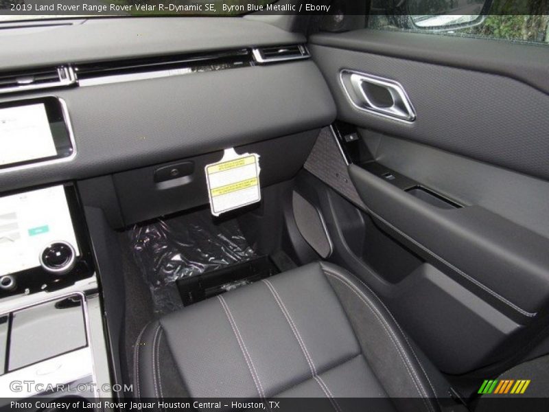 Byron Blue Metallic / Ebony 2019 Land Rover Range Rover Velar R-Dynamic SE