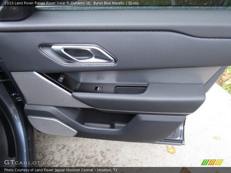 Door Panel of 2019 Range Rover Velar R-Dynamic SE