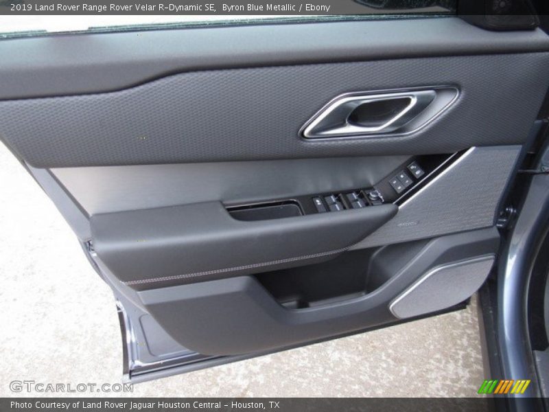 Door Panel of 2019 Range Rover Velar R-Dynamic SE