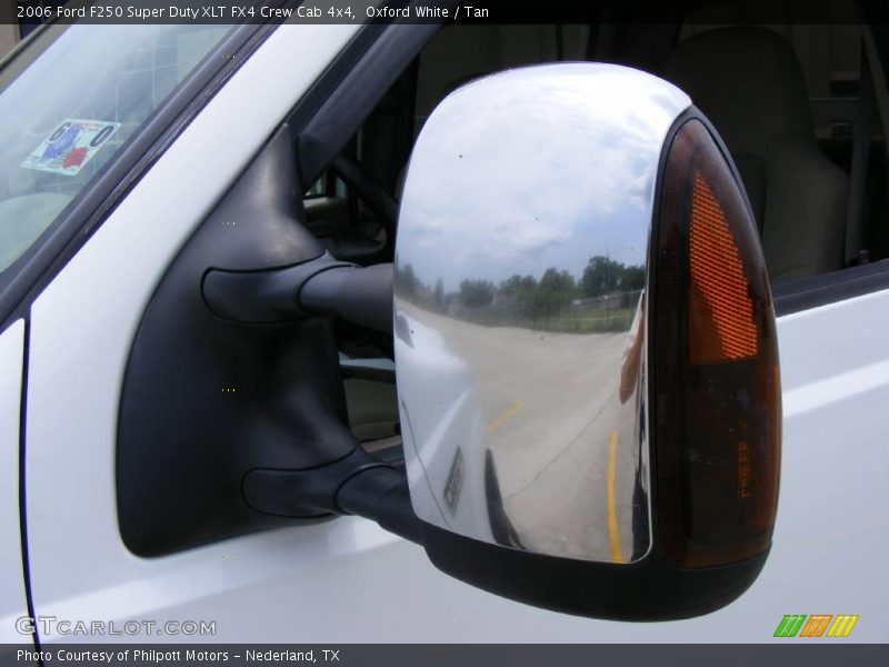 Oxford White / Tan 2006 Ford F250 Super Duty XLT FX4 Crew Cab 4x4