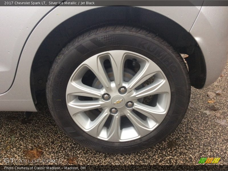 Silver Ice Metallic / Jet Black 2017 Chevrolet Spark LT