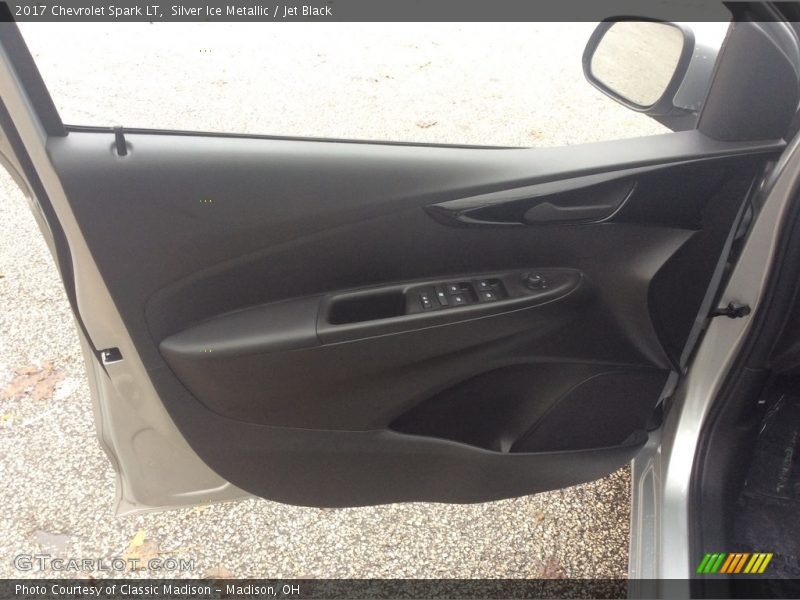 Silver Ice Metallic / Jet Black 2017 Chevrolet Spark LT