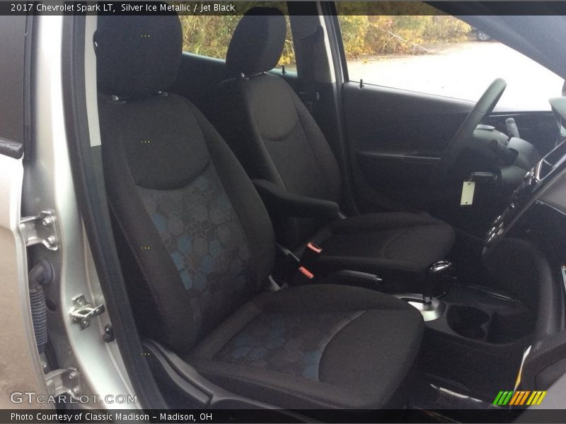 Silver Ice Metallic / Jet Black 2017 Chevrolet Spark LT