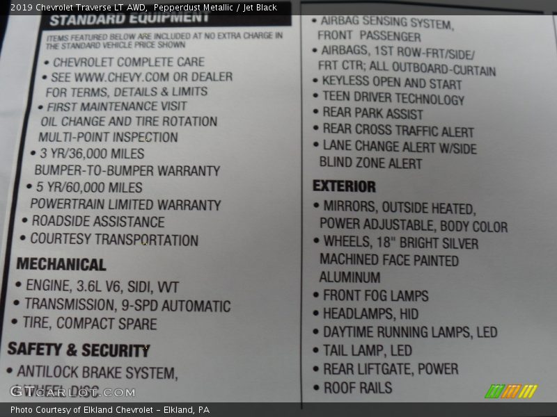 Pepperdust Metallic / Jet Black 2019 Chevrolet Traverse LT AWD