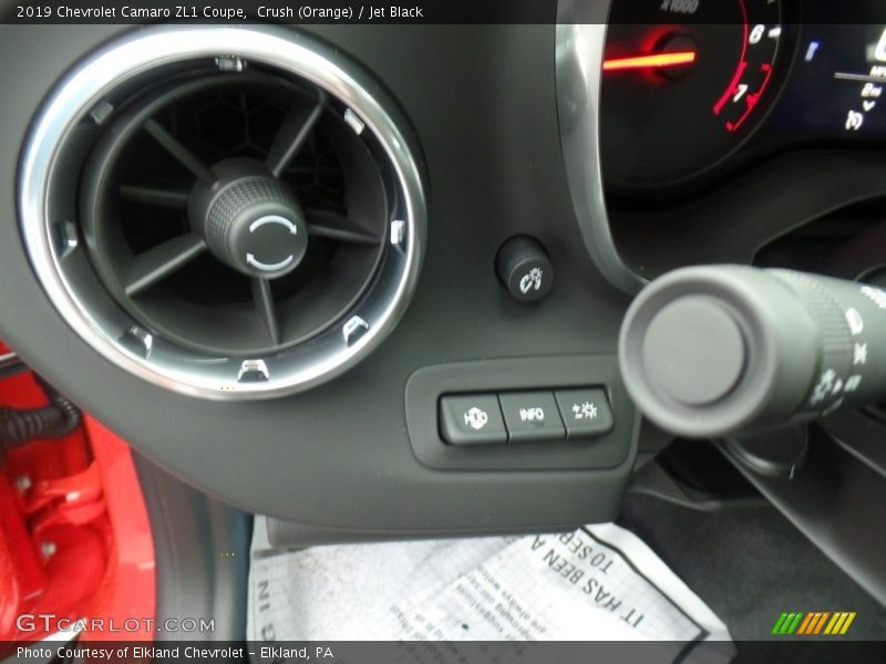 Controls of 2019 Camaro ZL1 Coupe