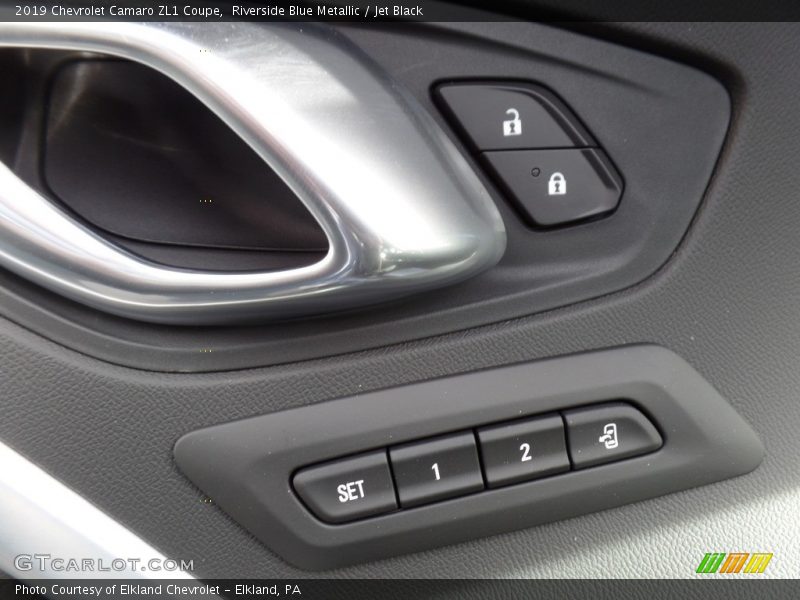 Controls of 2019 Camaro ZL1 Coupe