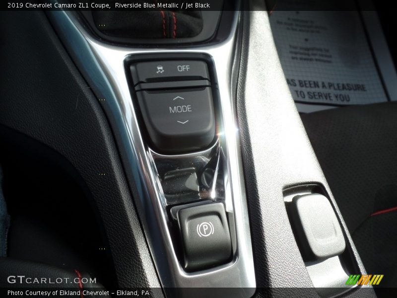 Controls of 2019 Camaro ZL1 Coupe