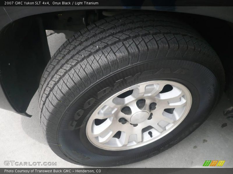 Onyx Black / Light Titanium 2007 GMC Yukon SLT 4x4