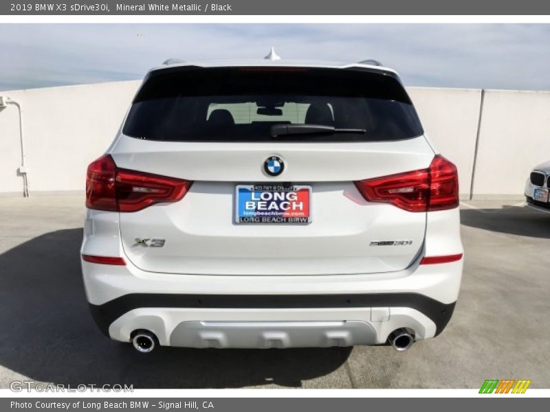 Mineral White Metallic / Black 2019 BMW X3 sDrive30i