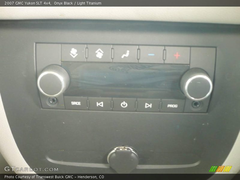 Onyx Black / Light Titanium 2007 GMC Yukon SLT 4x4
