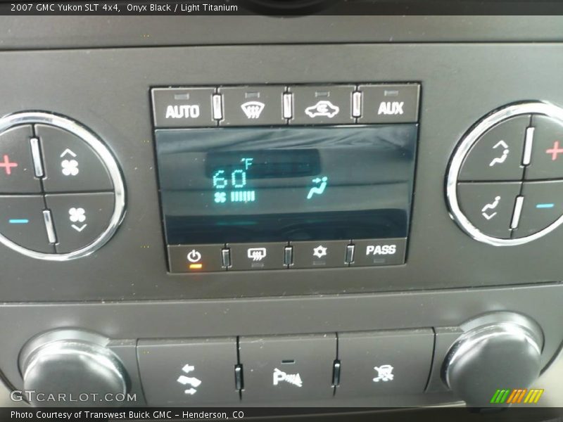 Onyx Black / Light Titanium 2007 GMC Yukon SLT 4x4