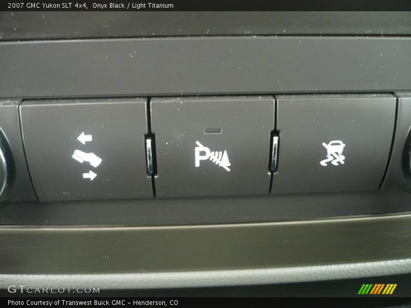 Onyx Black / Light Titanium 2007 GMC Yukon SLT 4x4