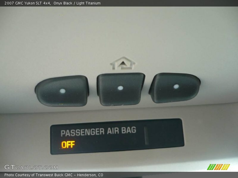 Onyx Black / Light Titanium 2007 GMC Yukon SLT 4x4
