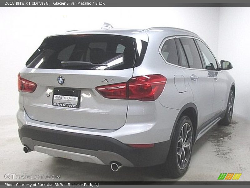 Glacier Silver Metallic / Black 2018 BMW X1 xDrive28i