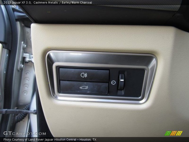 Cashmere Metallic / Barley/Warm Charcoal 2013 Jaguar XF 3.0