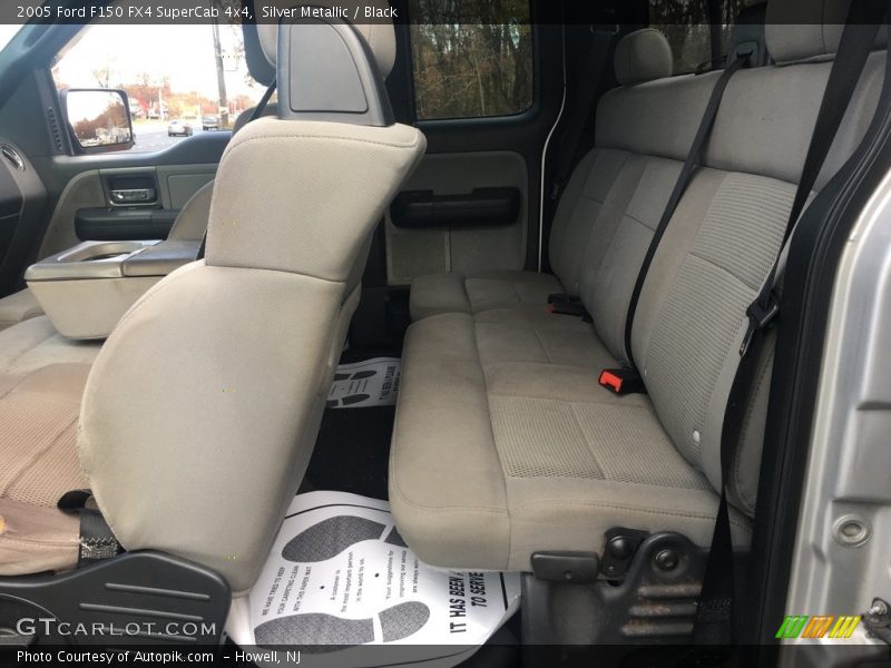 Silver Metallic / Black 2005 Ford F150 FX4 SuperCab 4x4