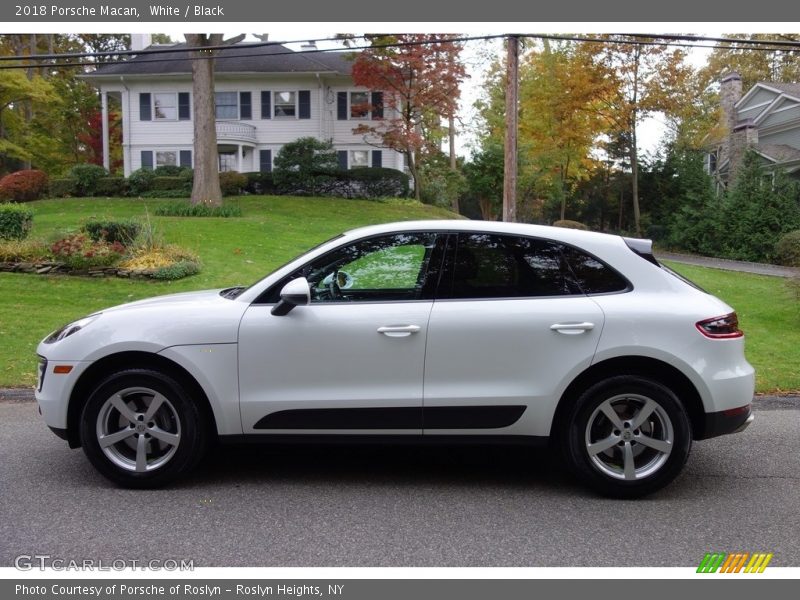 White / Black 2018 Porsche Macan